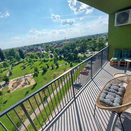 Panoramic Apartments Oradea Bagian luar foto